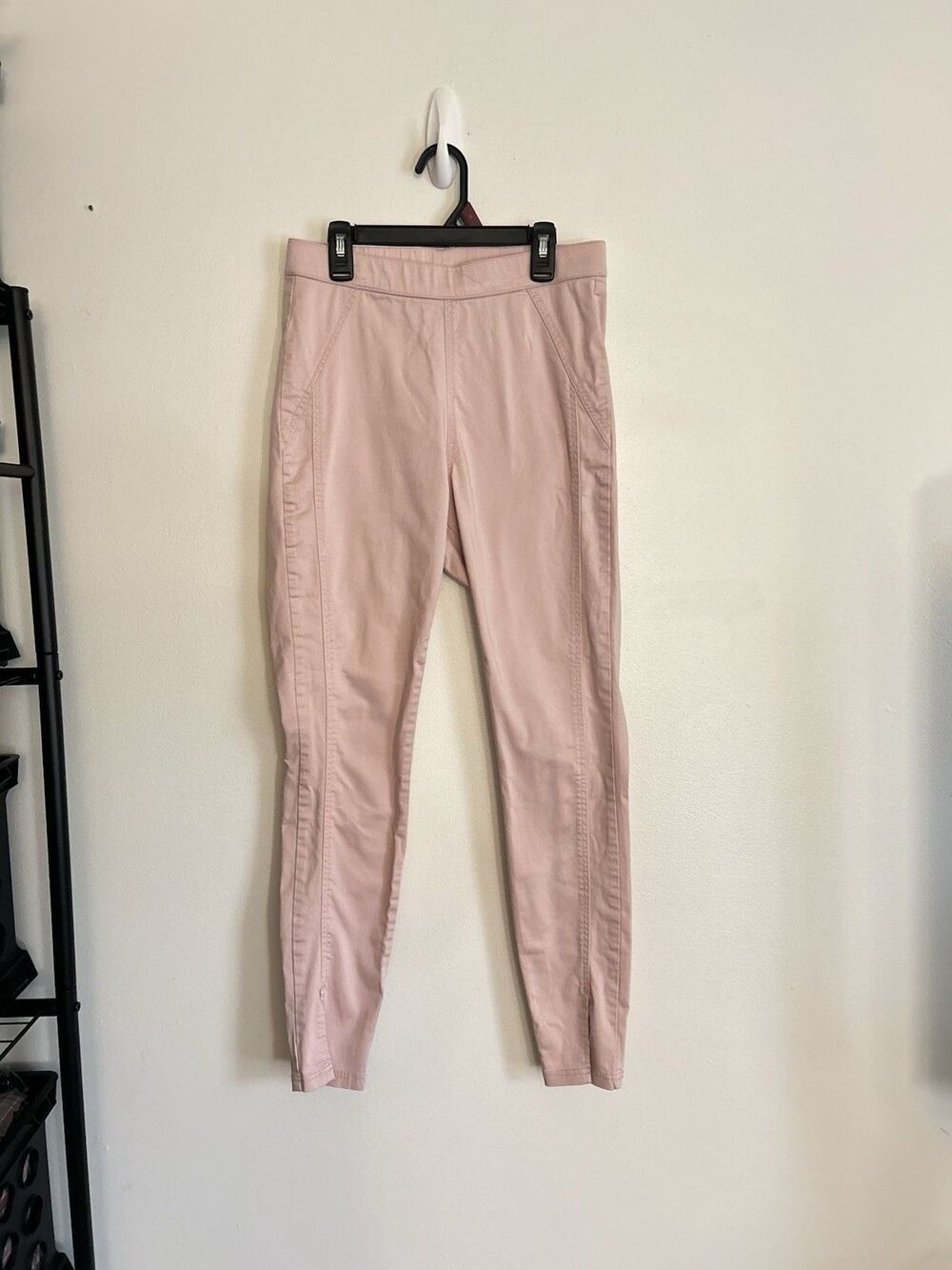 Hue brand women's pants, pink, size medium Mom Ware